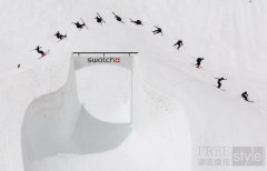 SWATCH NINES SNOW 再次在瑞士雪朗峰挑战新高度 ，三位