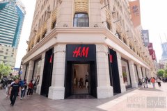 H&M上海南京东路旗舰店焕新启幕，迈向在华发展