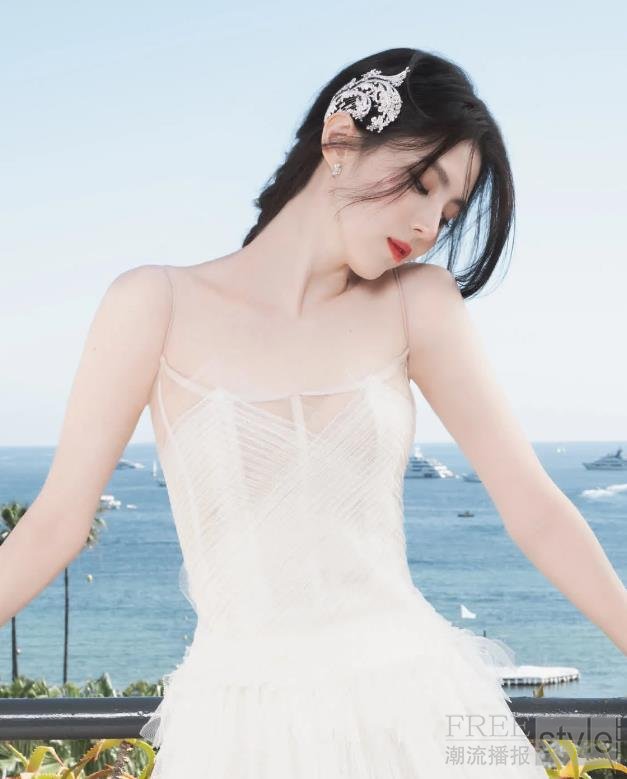众星佩戴Boucheron宝诗龙全新C