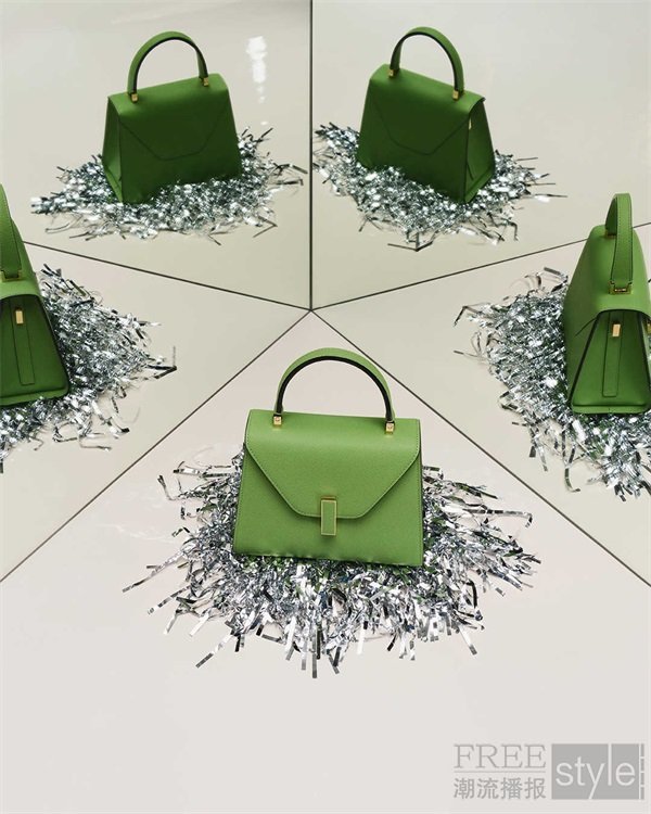 Valextra2025假日季：温情相聚，假日臻礼