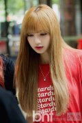 BLACKPINK成员Lisa受新型冠状病毒