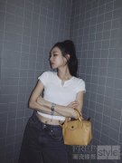 王霏霏演绎 Longchamp「珑骧」