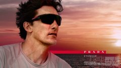 Prada Linea Rossa 2021眼镜系列广告