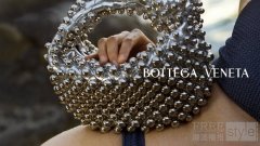 BOTTEGA VENETA 呈献夏日度假主题