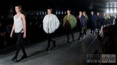 Prada 2023秋冬男装时装秀 让我们