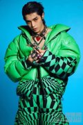 李泰容《SHALALA》被英国NME评为