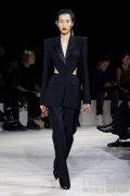 Alexander McQueen亚历山大麦昆 呈现2024春夏女装系列