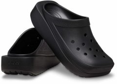打破常规，Crocs 全新方头扑克