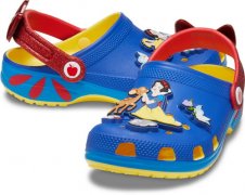 踏入童话世界，Crocs 携手迪士尼发布白雪公主全新联