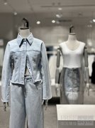 H&M 北京悦荟广场店全新升级，唤醒春