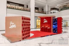 Christian Louboutin路铂廷“红底”限时体验空间 首站启