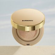 Burberry风衣气垫 无惧水汗 