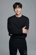 韩国演员池昌旭自曝自幼丧父 妈妈是自己