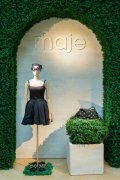 Maje 于巴黎发布全新2025春夏系