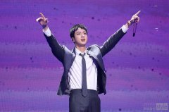 Jin首张个人专辑《Happy》下月发售
