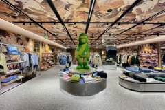 AAPE BY *A BATHING APE® 于南宁万象