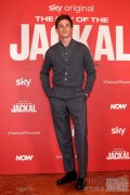 EDDIE REDMAYNE 身着DUNHILL出席活动
