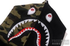 施华洛世奇BAPE® SHARK HOODIE无畏