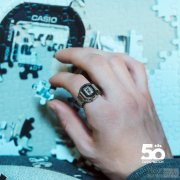 纪念卡西欧手表50周年，首款戒