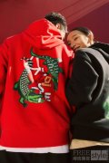 蜕变新年 福蛇环绕 LACOSTE 推出