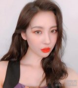 不愧是韩国人最爱的女神级爱豆 肤白貌美