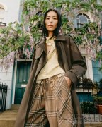Burberry 发布2025夏季系列广告大