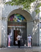 瑞士斯沃琪于 2025 年 ZURICH ART WEEKEND 致敬