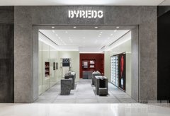 材质、光影与香息的极简诗篇 BYREDO苏州中