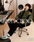 JIMMY CHOO 全球品牌代言人王一博演绎2025限定FLORENT休
