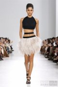 Max Mara 2026 春夏系列：洛可可新