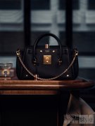 thom browne bolton手袋 隽永登场 …在手边...在身畔…