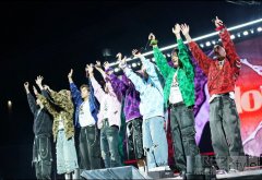 BAPE®携手STRAY KIDS官宣重磅合作
