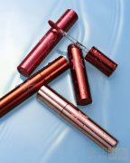 MLB鎏光唇釉——鎏光觉醒,镜显潮型