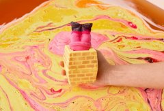 LUSH 2025圣诞节限定系列 重现经典圣诞情怀