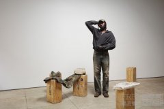 Dev Hynes 掌镜Levi’s® 新季灵感，演绎复古做旧美