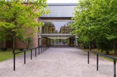 Max Mara 女性艺术奖开启全球巡回，首站落