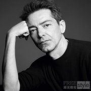 VERSACE 宣布 PIETER MULIER 出任品牌创意总监