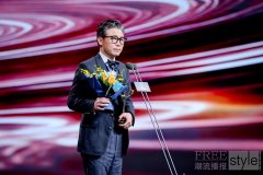 李乃文身着dunhill亮相微博之夜