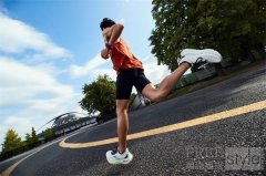 BROOKS布鲁克斯发布2025年度财报——  全球