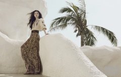 ba&sh诚邀文咏珊演绎 2026 春夏「Lost in Paradise」