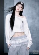 MLB联袂品牌代言人KARINA推出限定胶囊系列