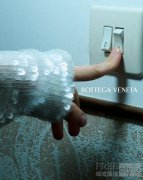 Bottega Veneta携手摄影师Chris Rhodes发布2026秋