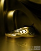 黄金时刻 闪耀赛场 詹姆斯 · 哈登第10代签名鞋