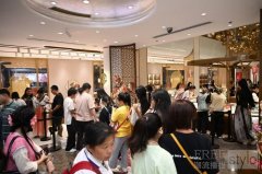 六月祝福正浓，老庙愿以好运相伴