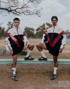 梦想始于足下，绿茵之外亦是主场 adidas Original