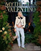 MYTHERESA美遴世携手VALENTINO华伦天奴举办秘