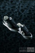 Vans 携手 BAPE® 重塑经典鞋款 Knu Skool 将街
