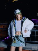 刘柏辛LEXIE演绎BAPE® 2026秋冬系列 探索街